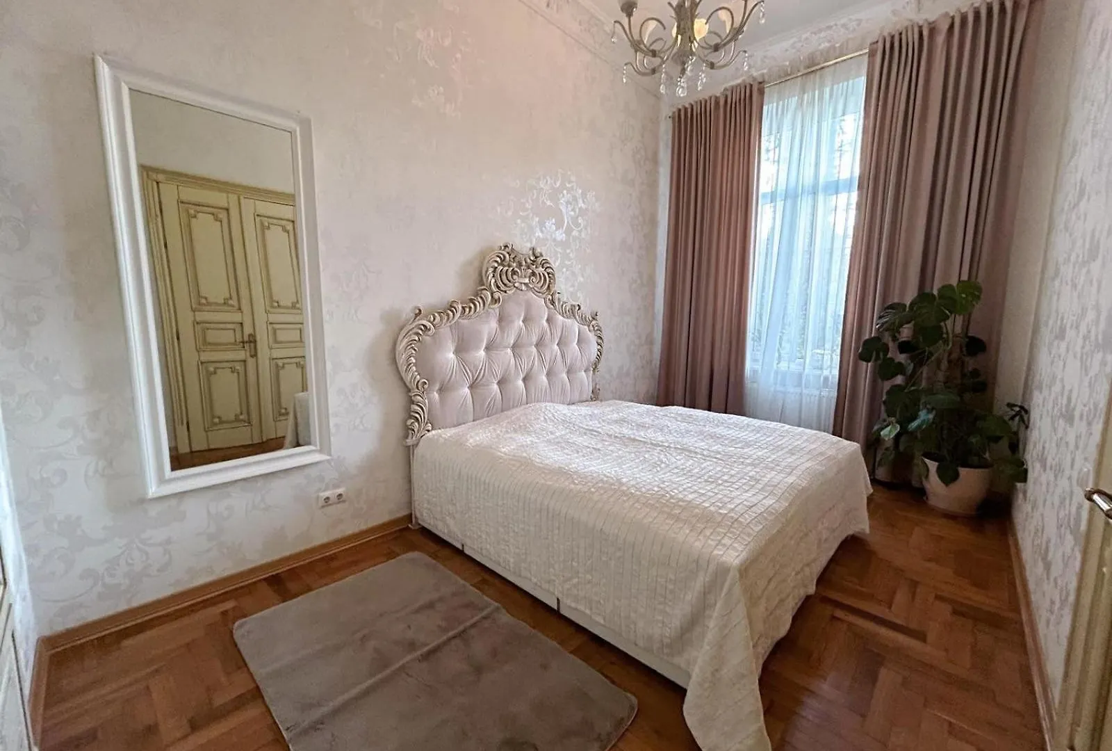 Apartment Goldenapartmentlviv Ukraine